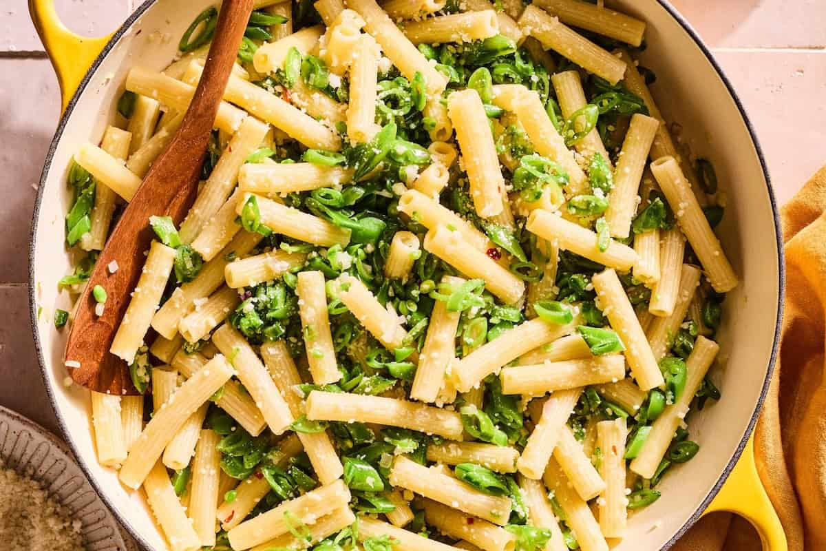 Crisp Sugar Snap Pea Pasta: Easy Vegan Spring/Summer Meal